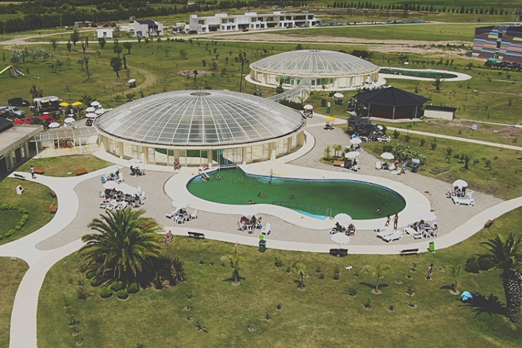 Conocé el Parque Termal Dolores, un lugar ideal para una escapada saludable 