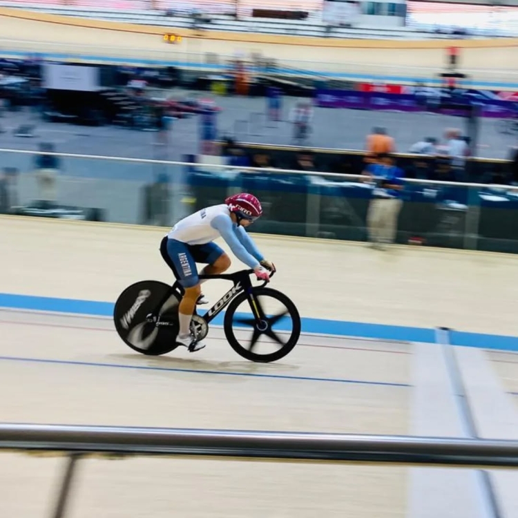 Lucas Vilar se entrena pensando en el Mundial de Ciclismo en Pista